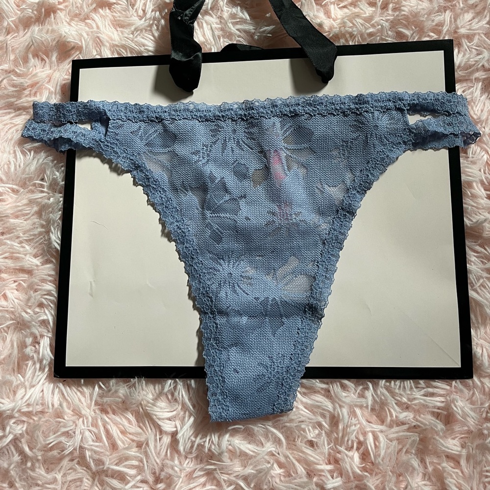 2/$10 PINK Victoria’s Secret Thong